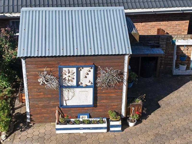5 Bedroom Property for Sale in Stilbaai Wes Western Cape